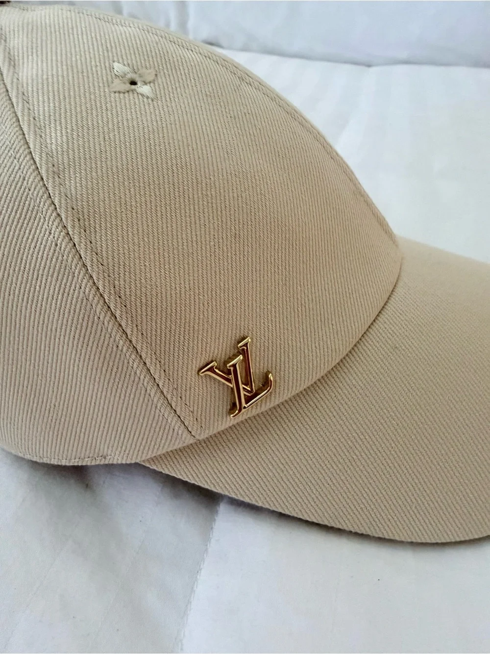 Authentic Louis Vuitton LV Iconic Cap